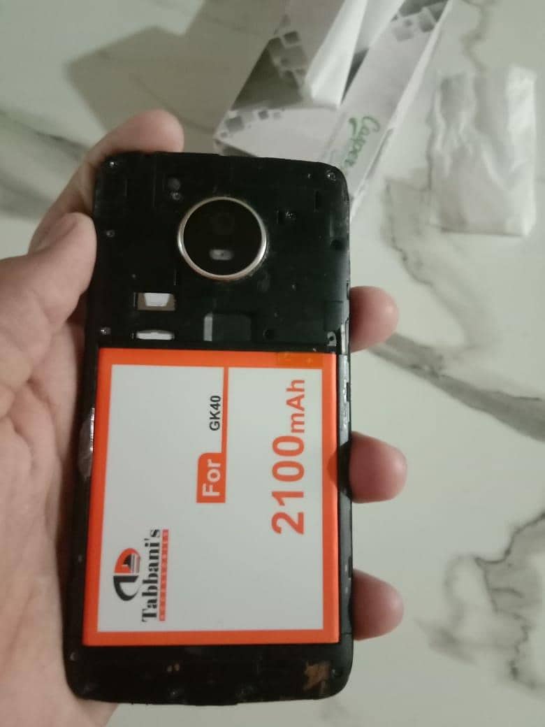 Moto E4 1