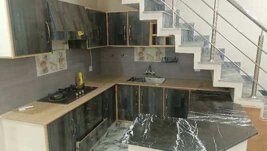 Bachelor's + Silent + Family 2 Bed Tvl Tares Marble Floring Washroom Tail Wood Work