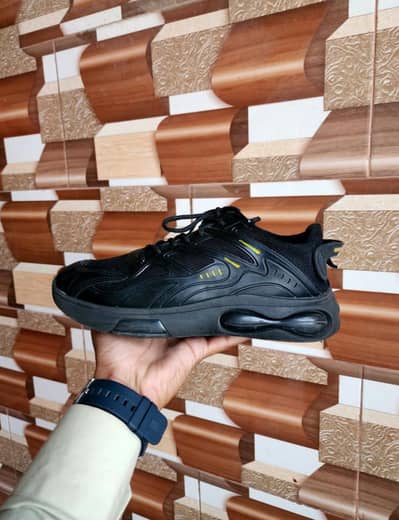 Black Sports Sneakers | Comfortable & Stylish | Size 8 (EU 42–43)