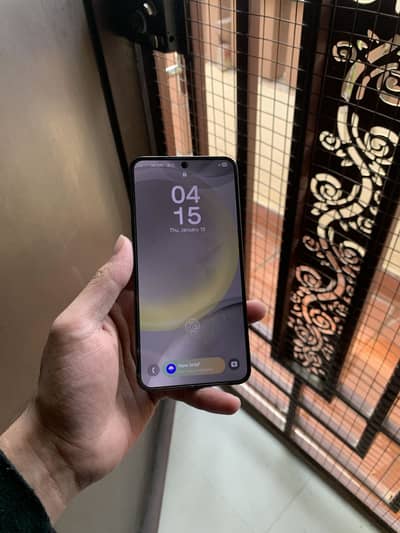 Samsung Galaxy S24 (Factory Unlocked)