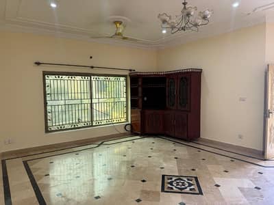 Bani Gala 2 Kanal House Available For Commercial Purpose