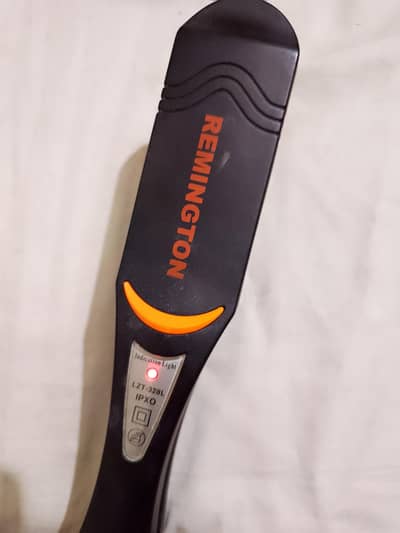 REMINGTON Hair straightener