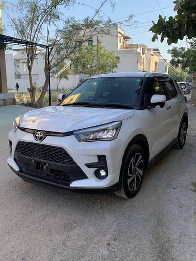 Toyota Raize Pearl White Z Full Option 360 Camera