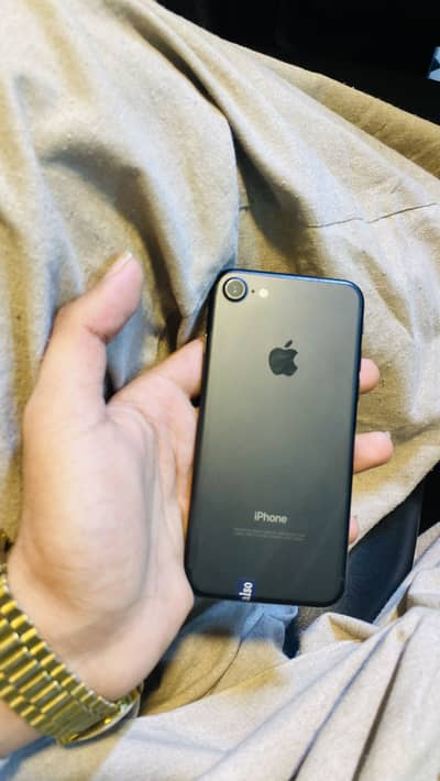 Iphone 7 sim glitch 32 gb waterpack 10/10 bettry health service