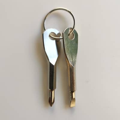 Portable Keychain Screwdriver | Flat + Star | Mini Pocket Tool