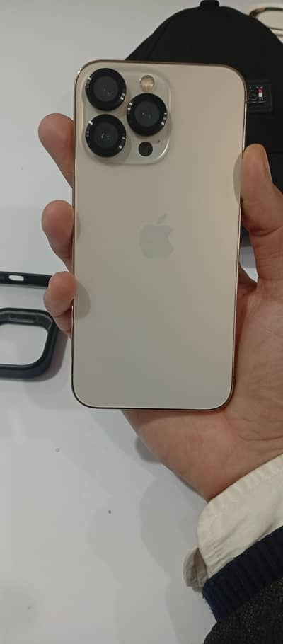 13 pro 256 GB Gold
