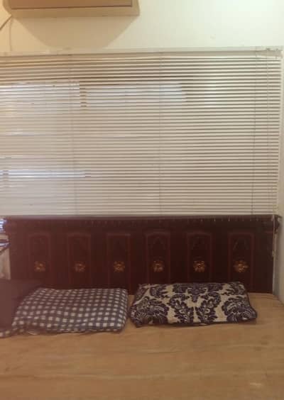 good condition king size bed