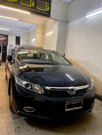 Honda civic triborn  1.8 2015 full zero condition ful honda maintained
