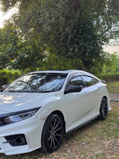 Honda Civic 2018 full option