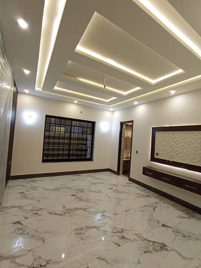 10 Marla House For Sale In Model Town Extension Lahore