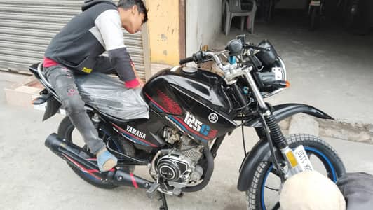 Yamaha ybr g black 