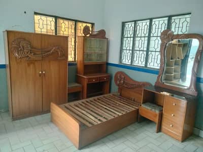 Luxury Carved Wooden Bedroom Set | King Size Bed | 4-Piece Set