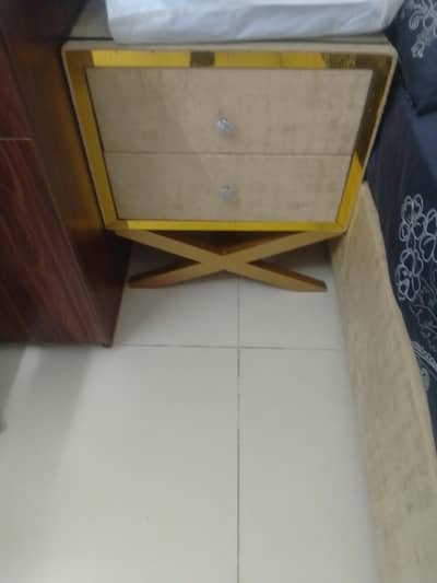 bads 2 tapai. AK mattris  sisha