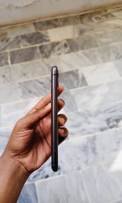 Iphone 11 10 by 9 all ok exchange possible