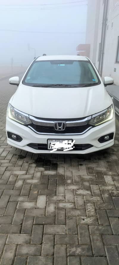 Honda City Aspire full option in immaculate condition