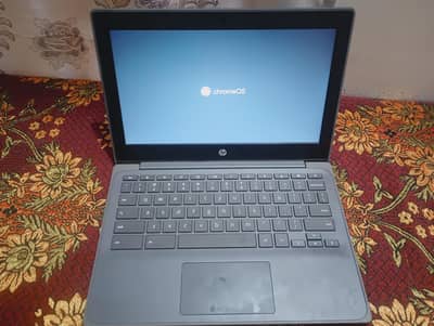 HP Chromebook 4/32 Playstore supported.