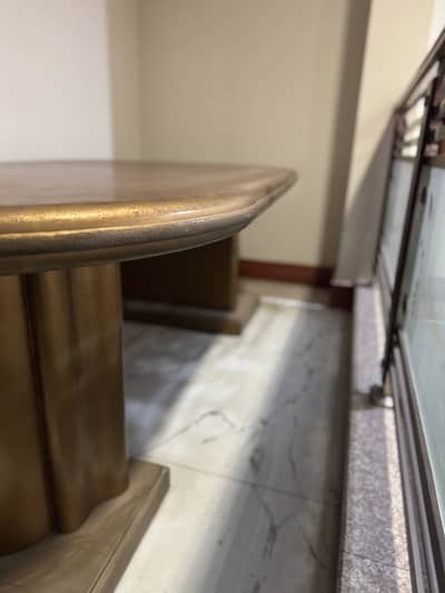 Dinning table and 4 set of chairs