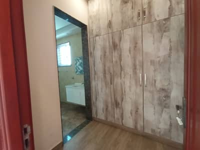 1 Kanal Upper Portion Available For Rant In DHA Phase 6