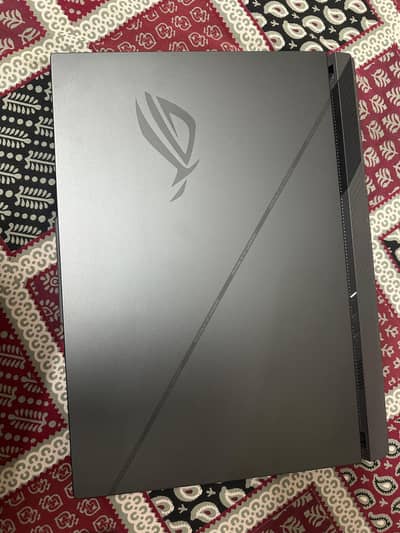 Asus Rog strix beast 14900hx 64 gb ddr5 ram 2 tb ssd gen 4 in warranty