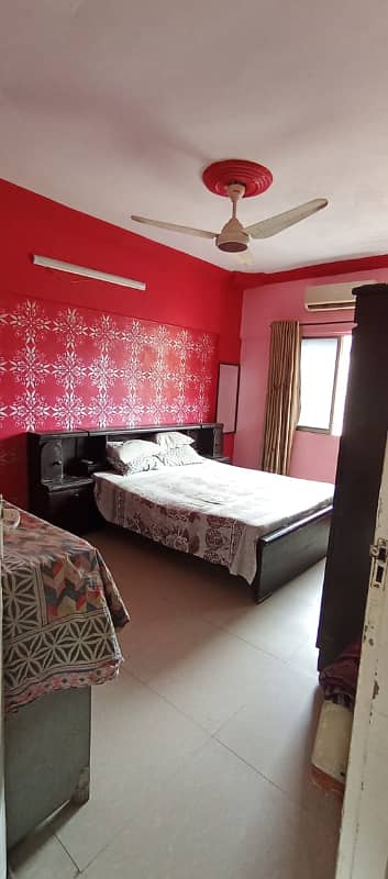 900 sqft flat for sale 3 bedroom lounge boundary wall project 4th floor n block k