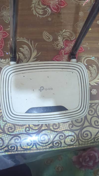 Tp link wifi router with charger