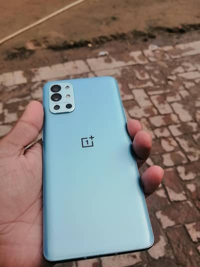 one+ 9r 8+256  10/10 condition