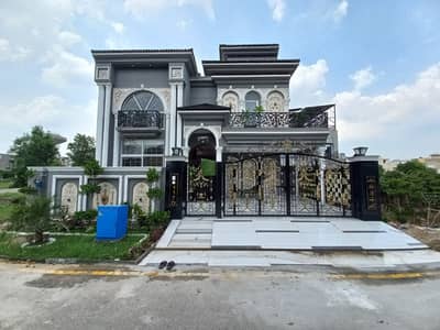 10 Marla Brand New House