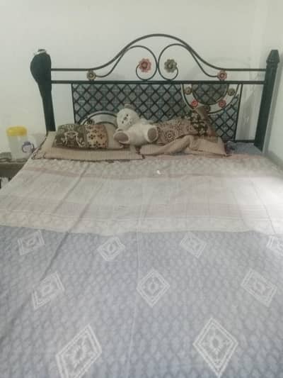 arjant salle good condition all ok no damig mattes sat ni ha only bed