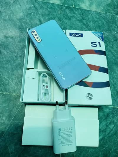 Vivo S1 (8gb/256gb)urgent Sale. 03:29:77:57:413