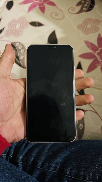 Iphone 11 PTA APPROVED 128gb 10/9 condition White color All ok all