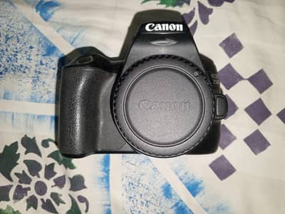 Canon EOS 250D DSLR Camera