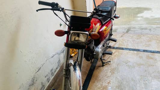 honda 125 red colour