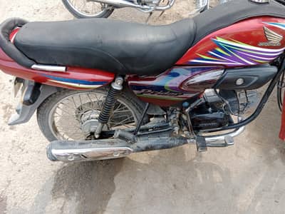 Honda pridor.   03354845005.  WhatsApp