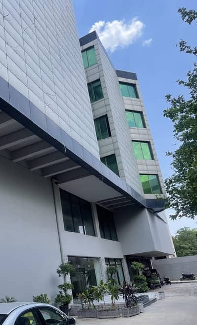 20000 Plaza For Sale Ideal Location Main Boulevard Commercial Paid