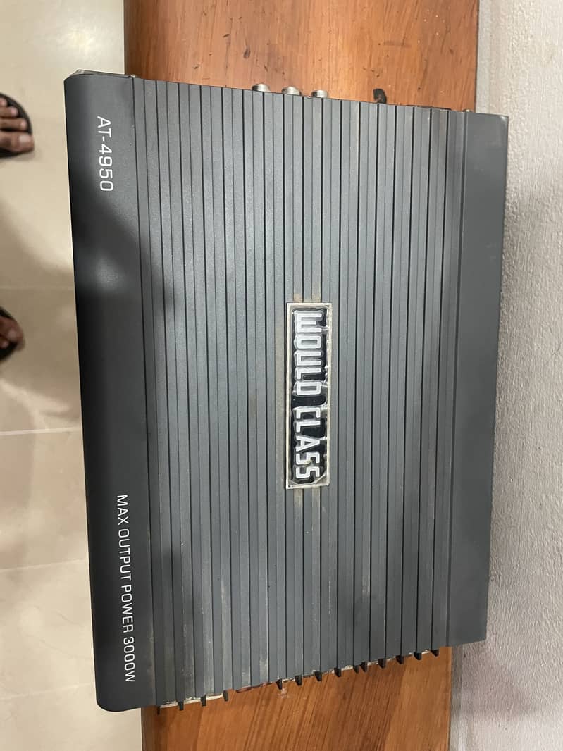 Amplifier would class At 4950 0