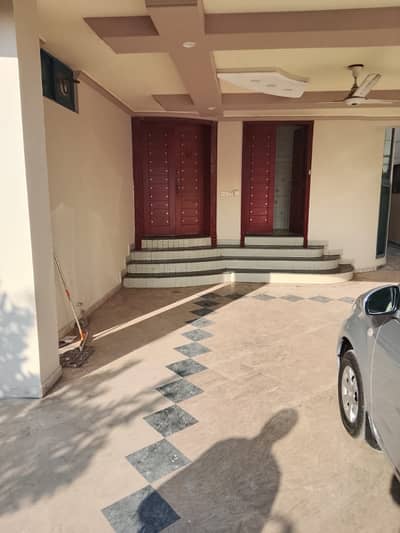 1 Kanal Fully Furnished Luxurious Lower Portion For Rent DHA Phase 5 - Block B , DHA Phase 5, DHA Defence, Lahore, Punjab
