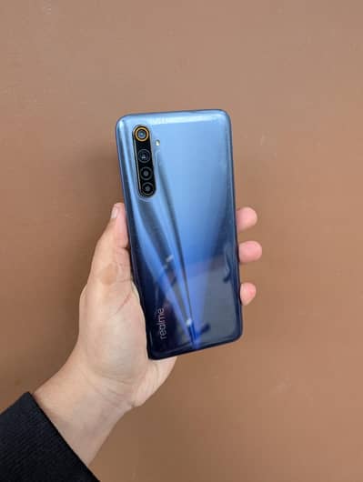 Realme 6 