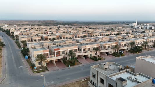 125 Sq Yd Plot For Sale Precinct-27, Bahria Town Karachi Close to London Bridge on Main Jinnah Avenue | All Amenities Nearby: Mosque, General Store, Parks & Fuel Station | 10 Min Drive from Main Gate.