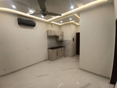 1 BED STALISH APARTMENTS ON INSTALLMENT NEAR LAKECITY MEADOWS (EX STATELIFE) LAHORE CANTT