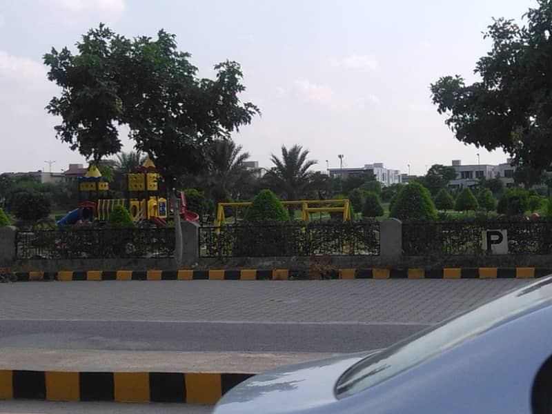 PHASE 6 BLOCK D PLOT NUM 484 17