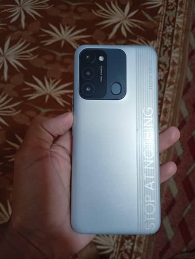 techno spark 8c with box 4/128 exchange possible