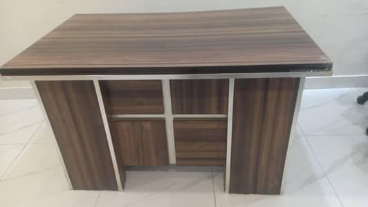 Office table +1 revolving chair 1 chair