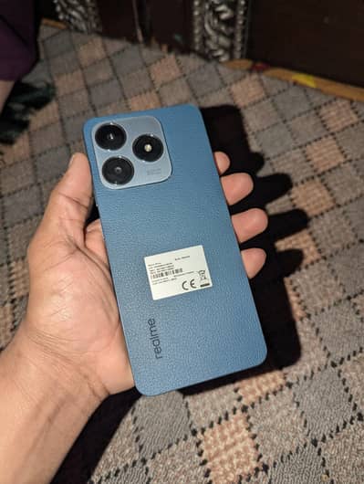 Realme C63