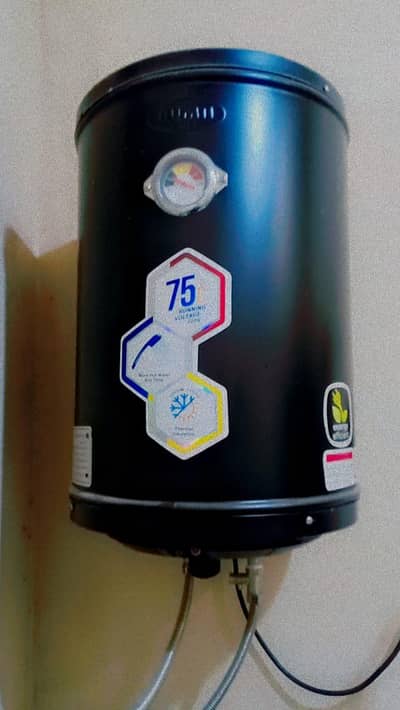 Puma ElectricGeyser  forsale good condition brand new 10years warranty