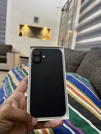 iPhone 16 plus 128 gb- factory unlock