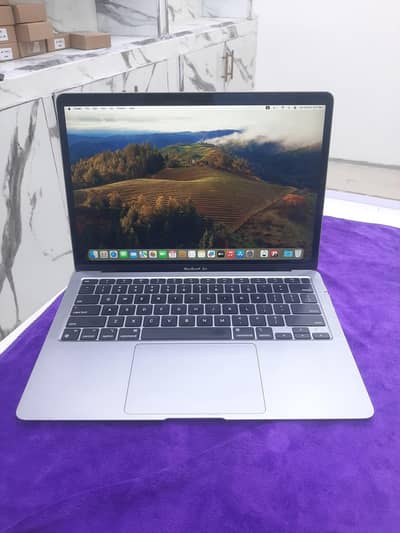 Macbook air 2020 M1 chip  WhatsApp 03232123121