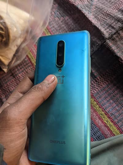 one plus 8  minor crack