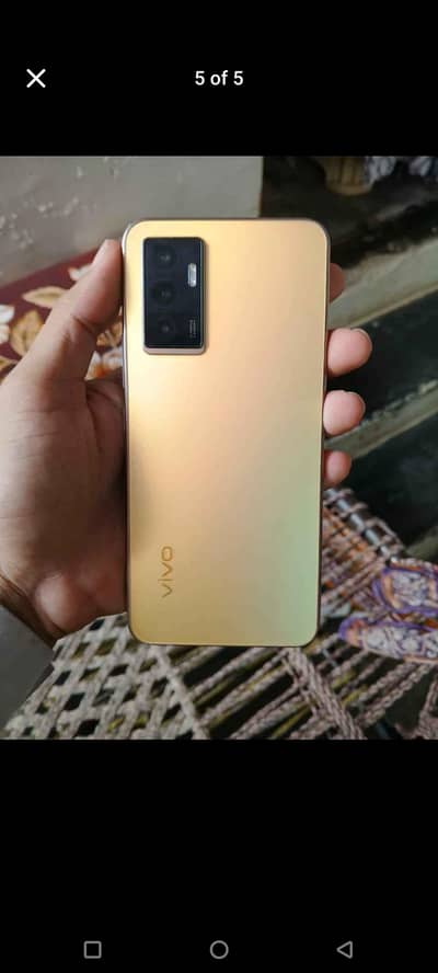 Vivo v23e Golden
