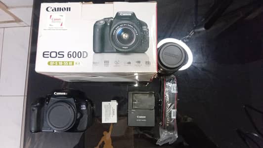 Canon EOS 600d DSLR camera for sale