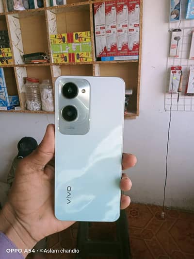 Vivo Y18  30000